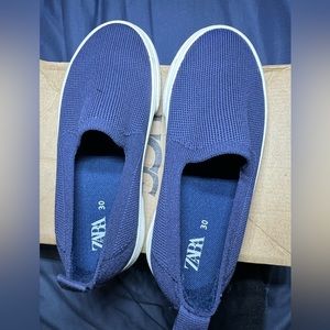 KIDS ZARA BLUE SHOES SIZE 30 neww